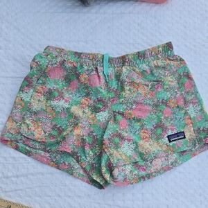 Patagonia Colorful Floral Shorts Girl Size L